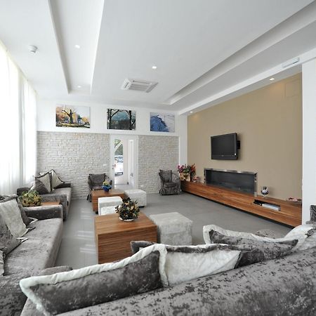 Hotel Montepizzo Lizzano In Belvedere Luaran gambar