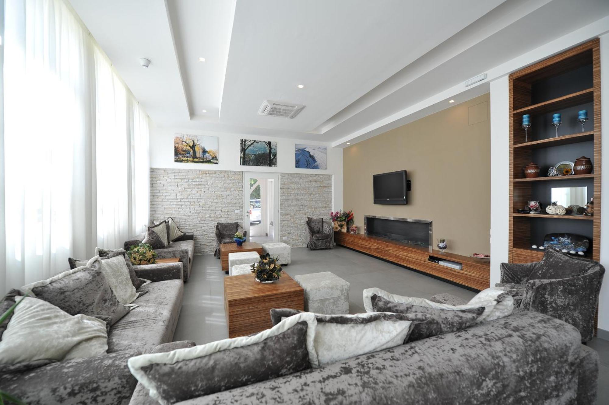 Hotel Montepizzo Lizzano In Belvedere Luaran gambar