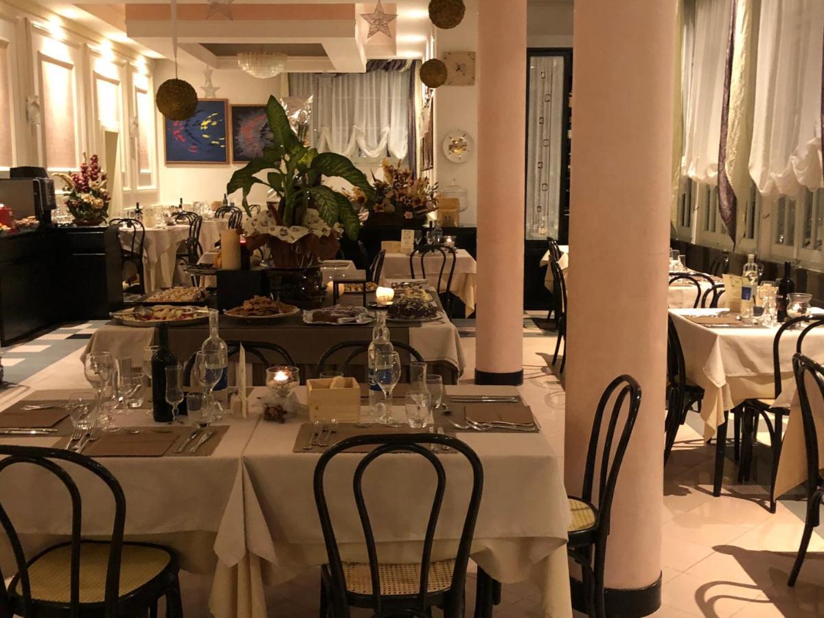 Hotel Montepizzo Lizzano In Belvedere Luaran gambar